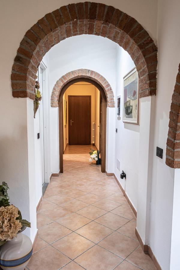 סן מיניאטו B&B La Serra מראה חיצוני תמונה